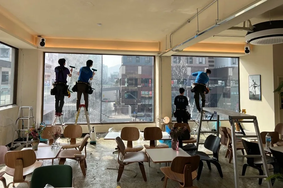 종로 카페단열필름시공 유리창 열차단